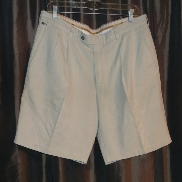 Tommy Bahama Other - Tommy Bahama silk blend shorts mens size 35